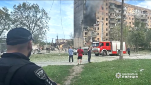 Ucraina, bombardamento su Kryvii Rih: gli edifici colpiti