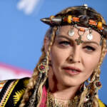 Madonna su Instagram: “Sono fortunata ad essere viva”