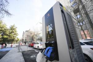Madrid - Nuove colonne di ricarica per auto elettriche