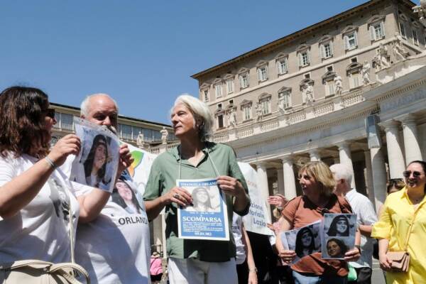 Caso Manuela Orlandi, sit-in in Piazza San Pietro