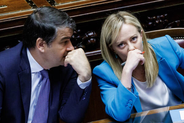 Camera dei deputati - Comunicazioni di Giorgia Meloni sul prossimo Consiglio europeo