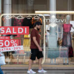 Saldi estivi 2025, Confesercenti: il 10% dei toscani ha già approfittato delle offerte