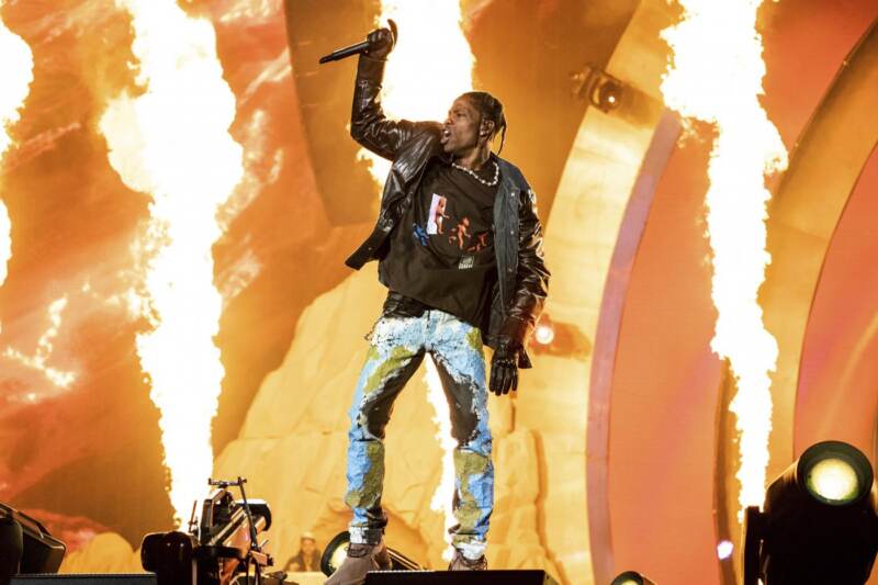 Travis Scott stasera in concerto a Roma live al Circo Massimo Travis Scott stasera in concerto a Roma live al Circo Massimo