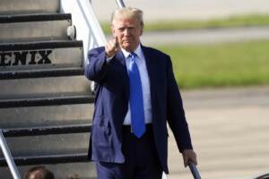 L\'ex presidente Donald Trump in visita a New Orleans