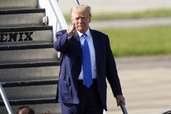 L\'ex presidente Donald Trump in visita a New Orleans