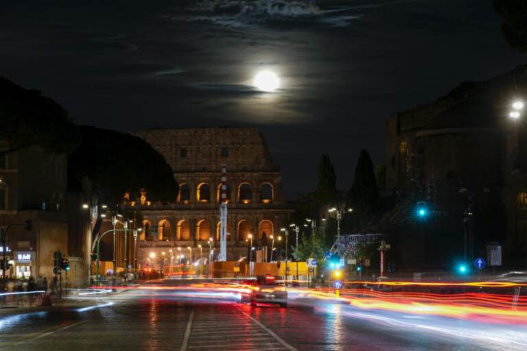 La superluna nel mondo