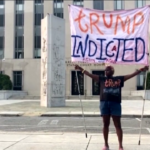 Trump incriminato per assalto a Capitol Hill, le immagini del 6 gennaio 2021