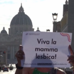 Diritti Lgbtq+, attiviste in Vaticano: “Non ci sono madri di serie A e di serie B”