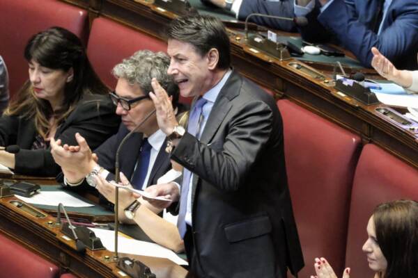 Camera dei Deputati esamina la sospensiva sulla proposta di legge su salario minimo