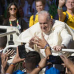 Papa Francesco: “Anche transessuali sono figli di Dio”