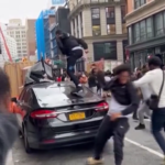 New York, caos a Union Square per appuntamento dato da uno youtuber