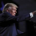 Assalto a Capitol Hill, Trump chiederà di cambiare giudice e città processo