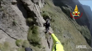 Cuneo, soccorsi due alpinisti in difficoltà a 1800 metri