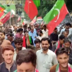 Pakistan, Imran Khan condannato, sostenitori ex premier in protesta