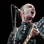 Sinead O’Connor, in migliaia al funerale della cantante in Irlanda