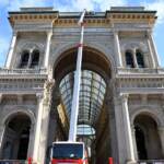 Milano, ripulita facciata galleria Vittorio Emanuele