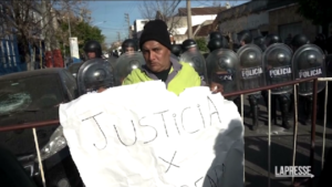 Buenos Aires, proteste per 11enne uccisa: scontri con polizia