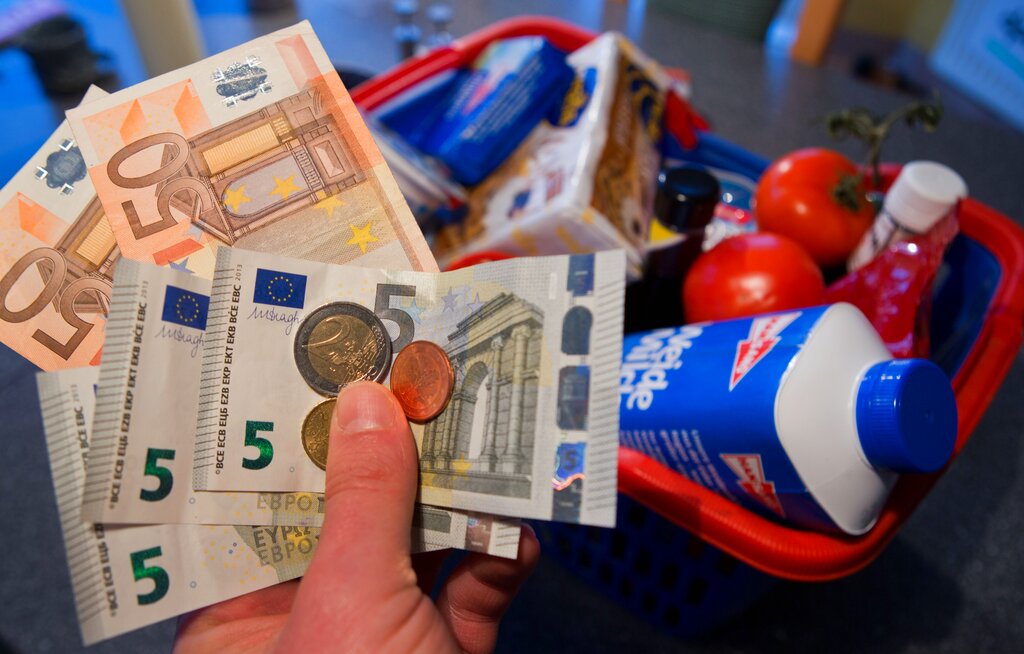 Inflazione, dati definitivi Istat: a luglio al +5,9% Inflazione, dati definitivi Istat: a luglio al +5,9%