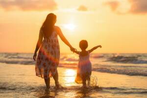Vacanze a misura di bimbo: i consigli dei pediatri per l’estate