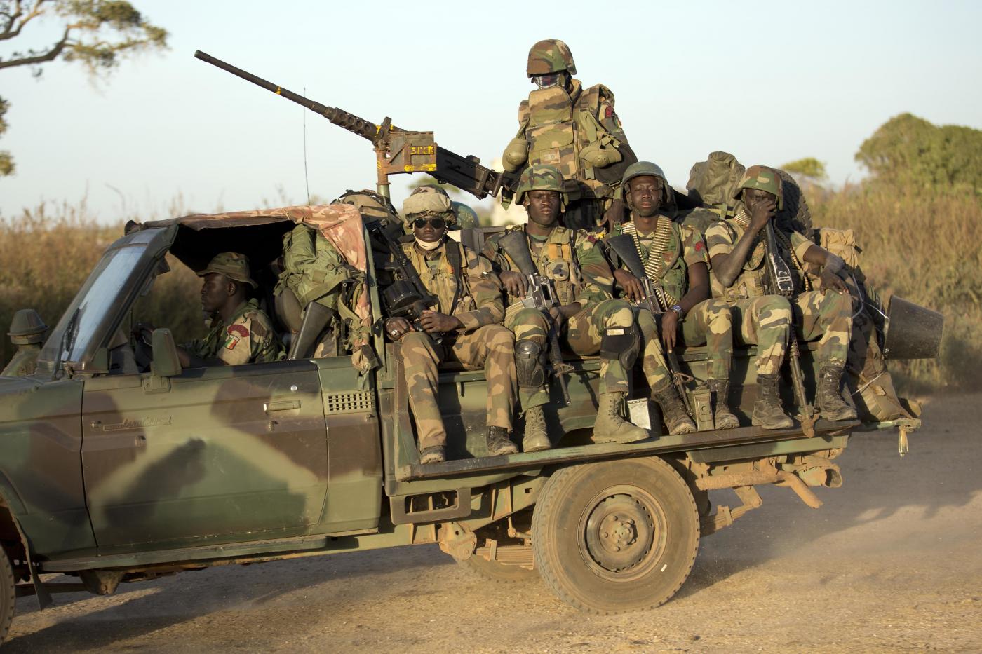 Niger, da golpisti accusa di alto tradimento contro Bazoum