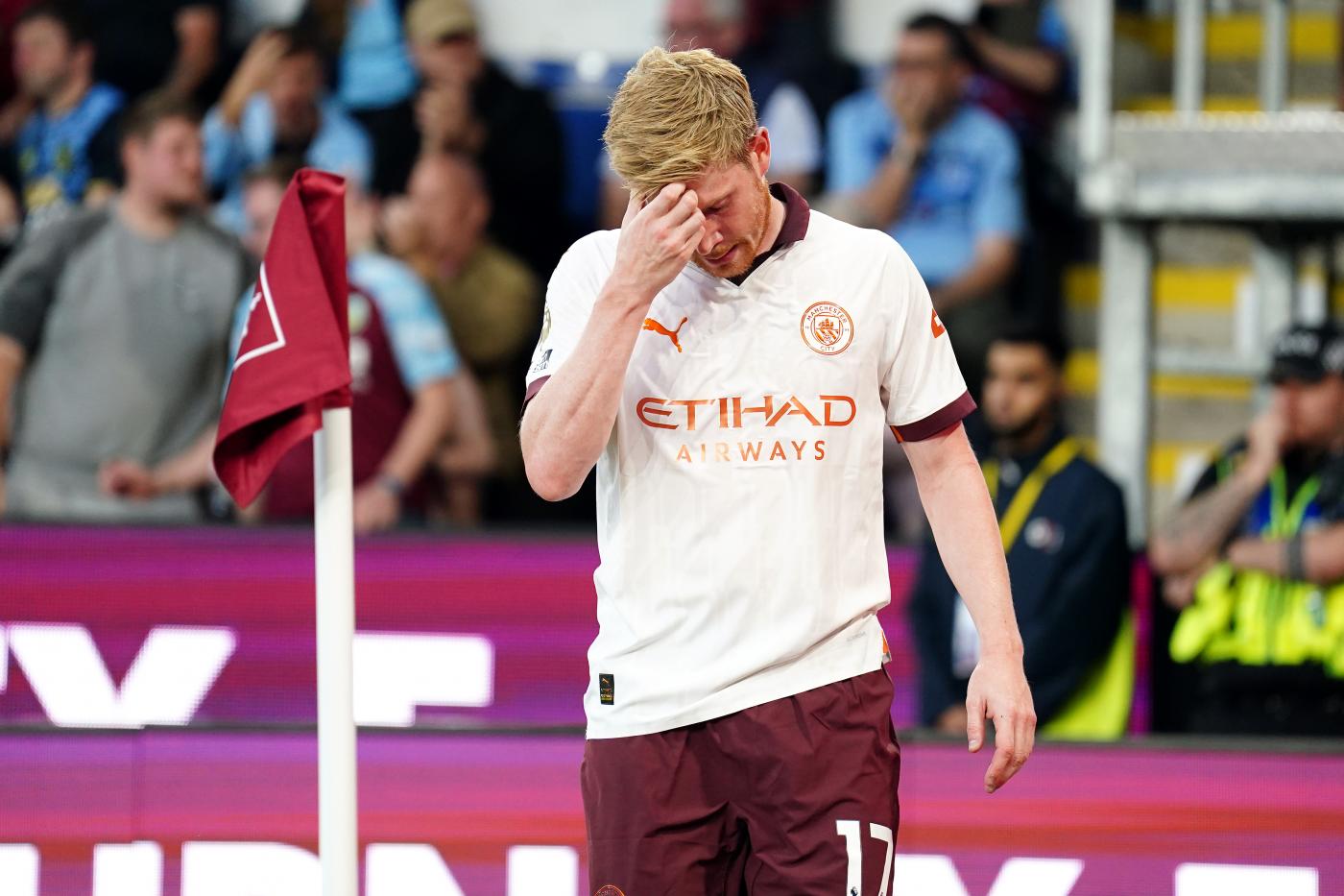 Manchester City, De Bruyne out 3-4 mesi per infortunio ginocchio