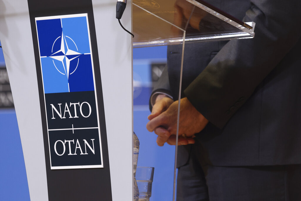 Ucraina, Jenssen (Nato): “Kiev potrebbe aderire cedendo territori a Russia”