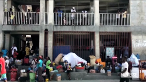 Haiti, incubo gang: abitanti Port-au-Prince lasciano le loro case