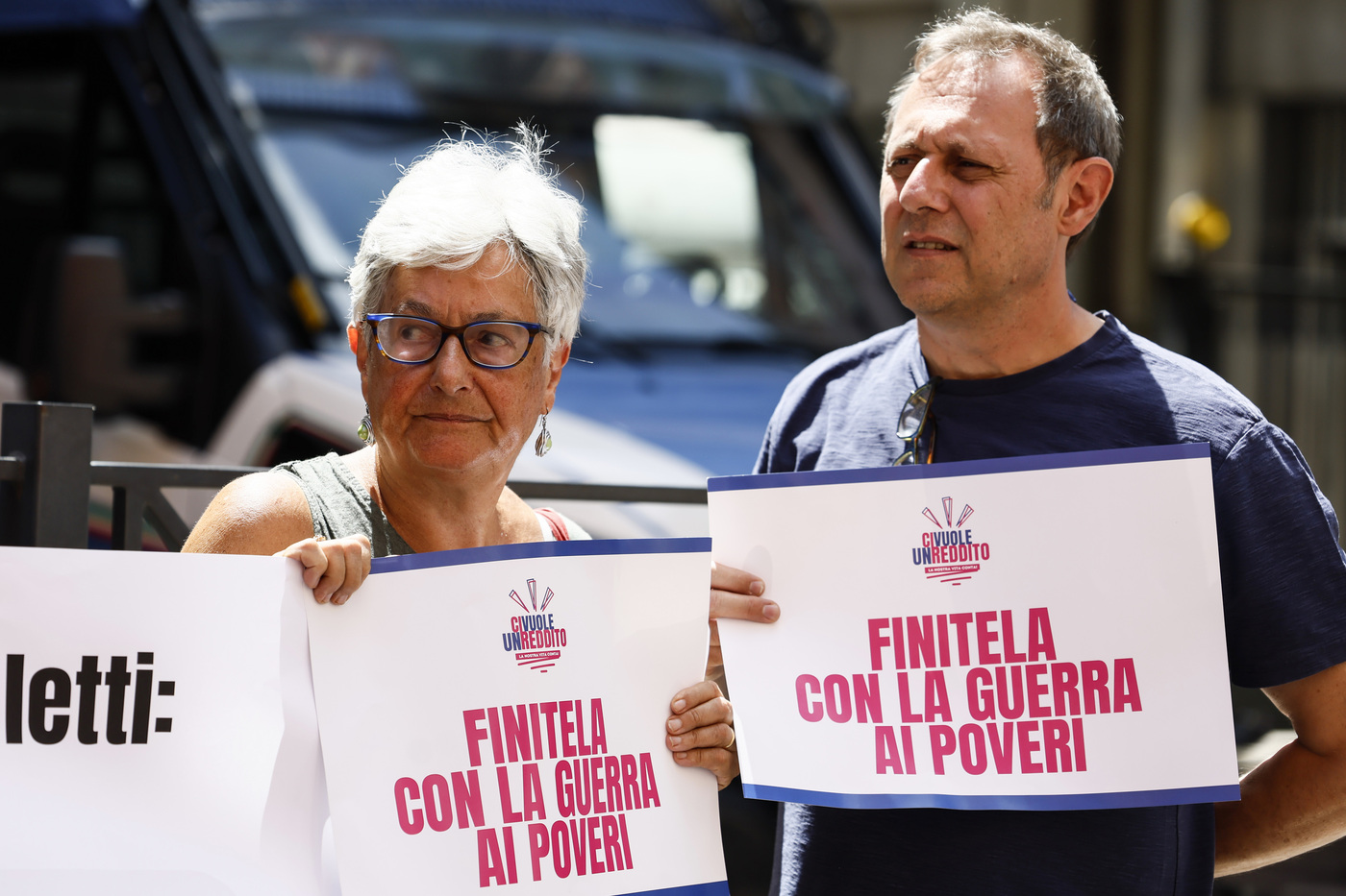 Salario minimo, raccolta firme a quota 200mila: per maggioranza ‘altre priorità’