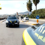 Ascoli, abiti contraffatti: maxi sequestro della GdF