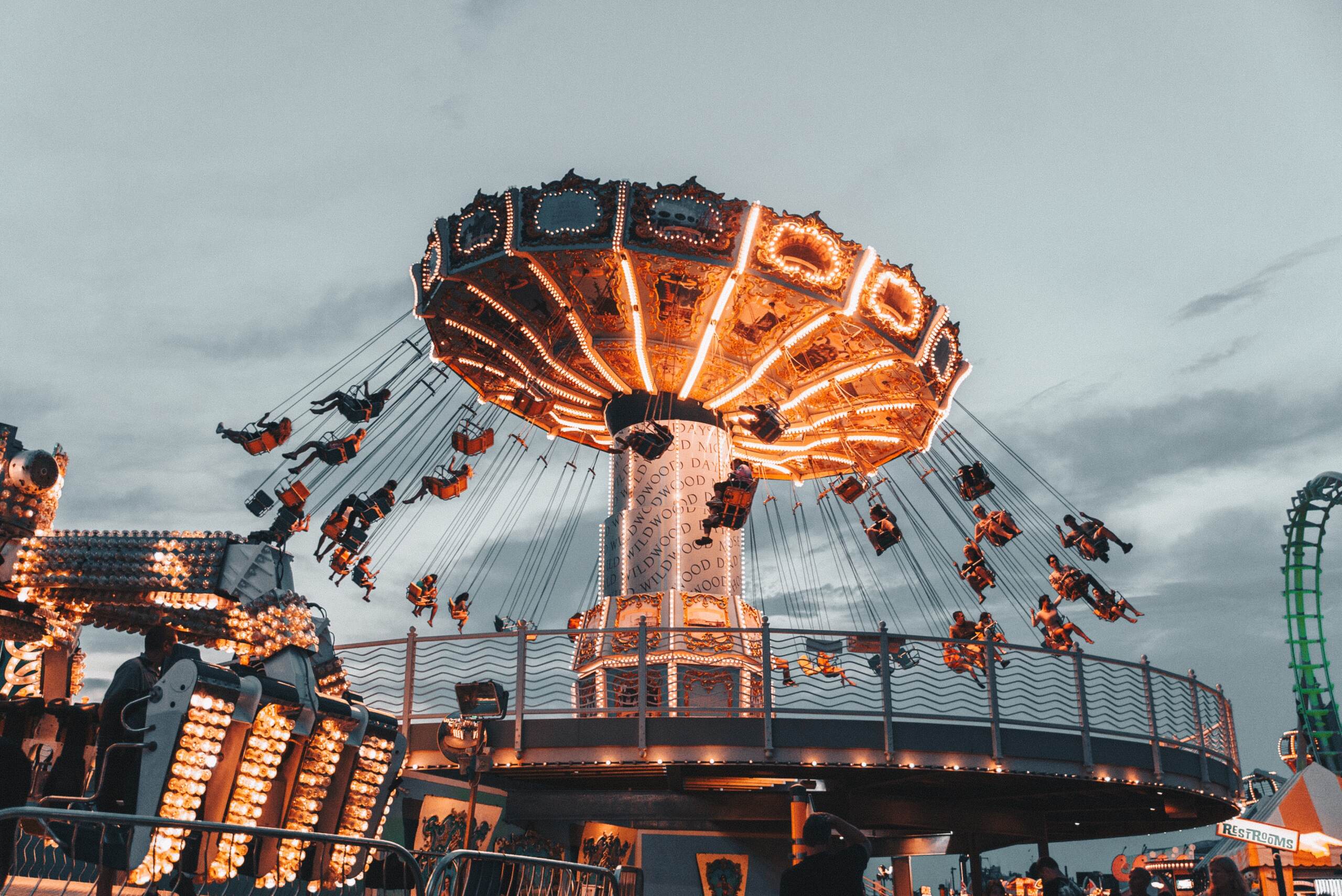 Taranto, 14enne sbalzata al Lunapark: prognosi riservata