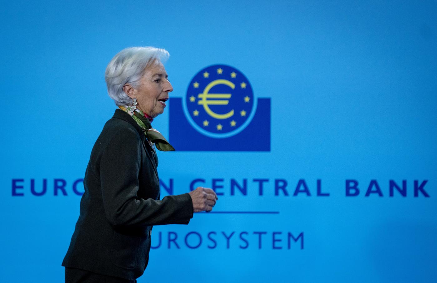 Extraprofitti banche, Mef chiede parere a Bce