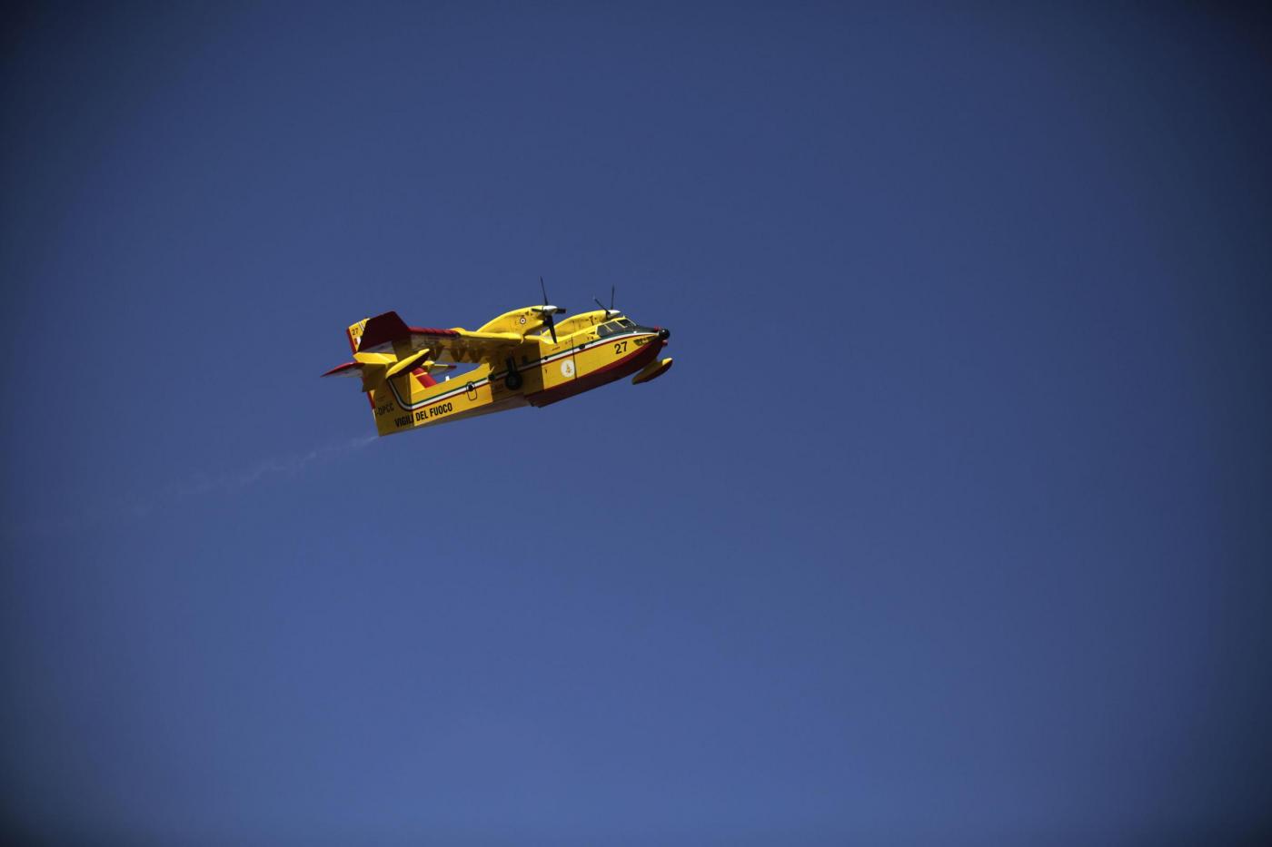 Lecce, incendio a Santa Cesarea Terme: evacuate abitazioni Lecce, incendio a Santa Cesarea Terme: evacuate abitazioni