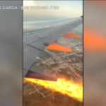 Usa, fiamme dal motore: l’aereo è costretto all’atterraggio immediato