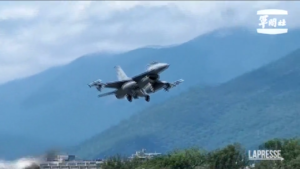 Taiwan, jet militari decollano in risposta a esercitazioni Cina