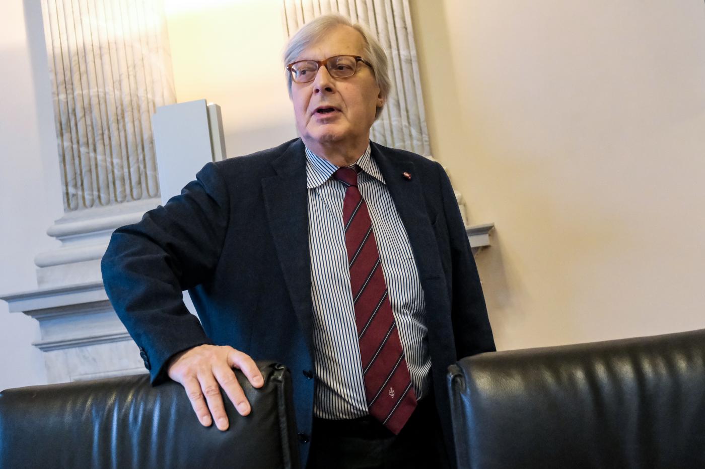 Caso Vannacci, Sgarbi: “Legittimo esprimersi senza patire sanzioni”