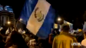 Guatemala, Arévalo nuovo presidente: festa dei suoi sostenitori