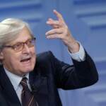 Sgarbi: “Entro oggi invio la lettera di dimissioni alla premier Meloni”