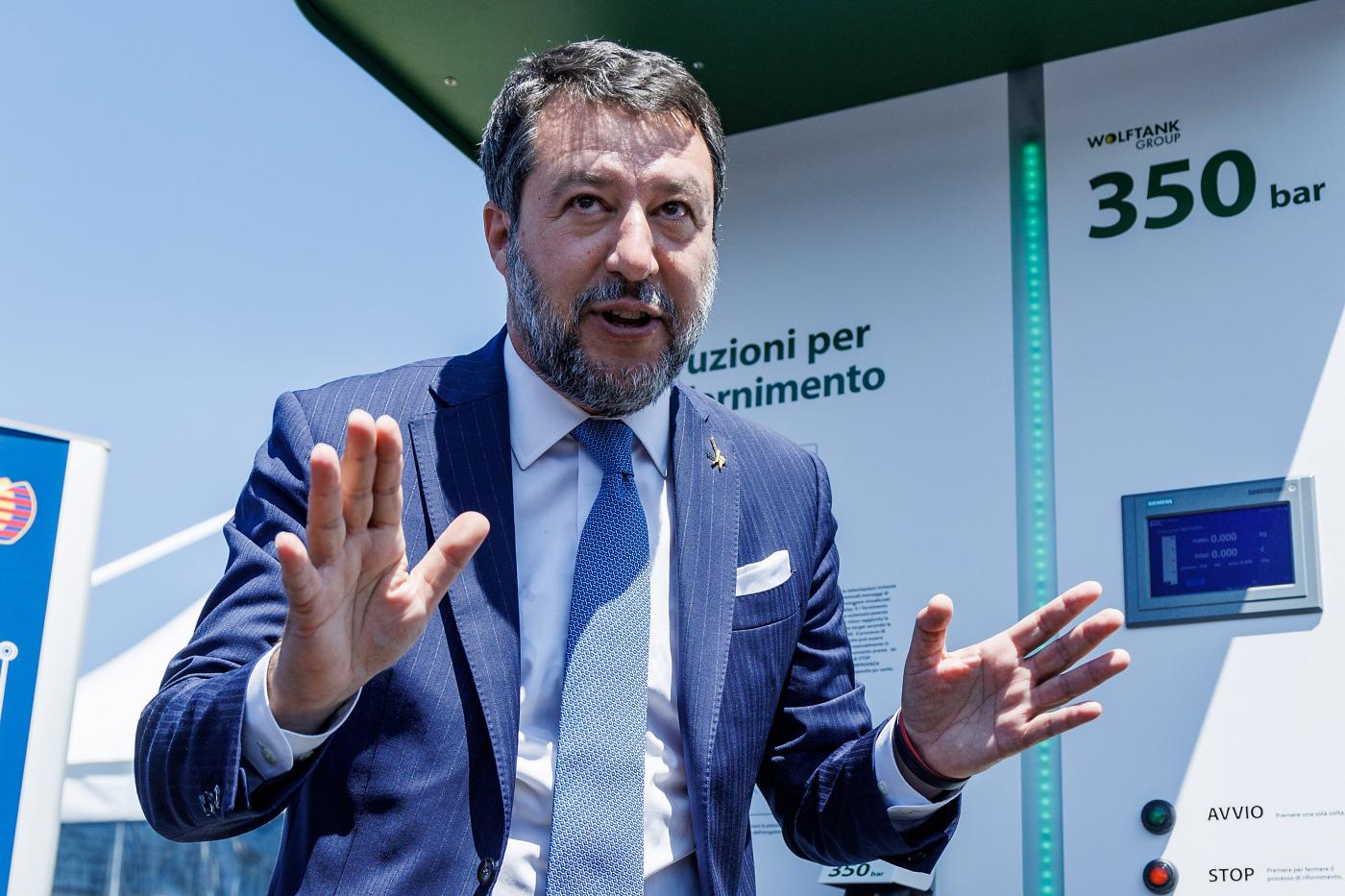 Stupro Palermo, Salvini torna a proporre castrazione chimica Stupro Palermo, Salvini torna a proporre castrazione chimica