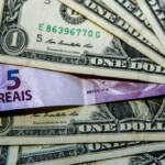 Brics, Lula proporrà valuta comune alternativa al dollaro
