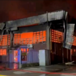 Padova, mega incendio in capannone: il lavoro dei vigili del fuoco