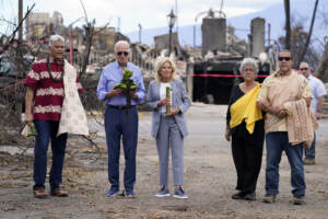 Incendi alle Hawaii, la visita di Biden a Maui