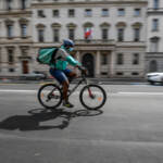 Cibo, delivery vale quasi 2 miliardi in Italia