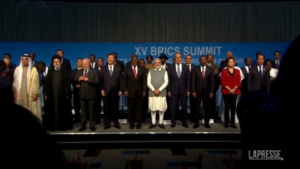 BRICS, foto di gruppo coi nuovi membri: anche Arabia Saudita e Iran