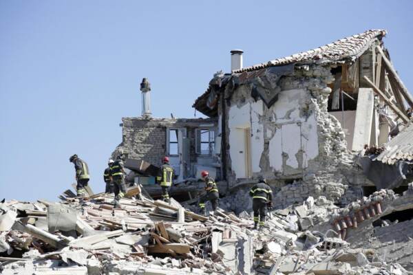 Terremoto: Amatrice, secondo giorno dal sisma