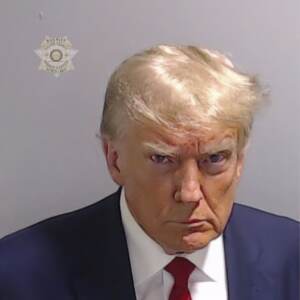 Usa, Trump arrestato in Georgia. Per lui foto segnaletica e rilascio su cauzione