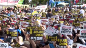 Corea, proteste contro sversamento acqua radioattiva trattata di Fukushima