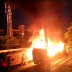 India, treno prende fuoco: 9 morti e 20 feriti