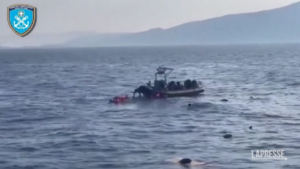 Grecia, guardia costiera salva i migranti al largo di Lesbo e Samos