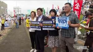 Fukushima, parlamentari Seul a proteste per rilascio acqua