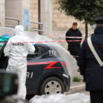 Foggia, ucciso a coltellate in casa a Ischitella: arrestata compagna